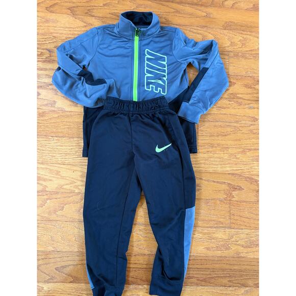 Nike Boys Grey & Black Tracksuit Set Size 4T | Neon Green Zip & Logo - Picture 3 of 6